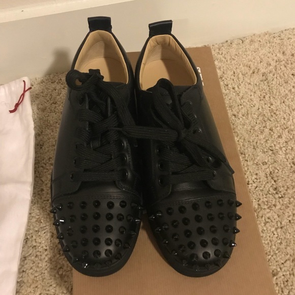 louboutin women's shoes price